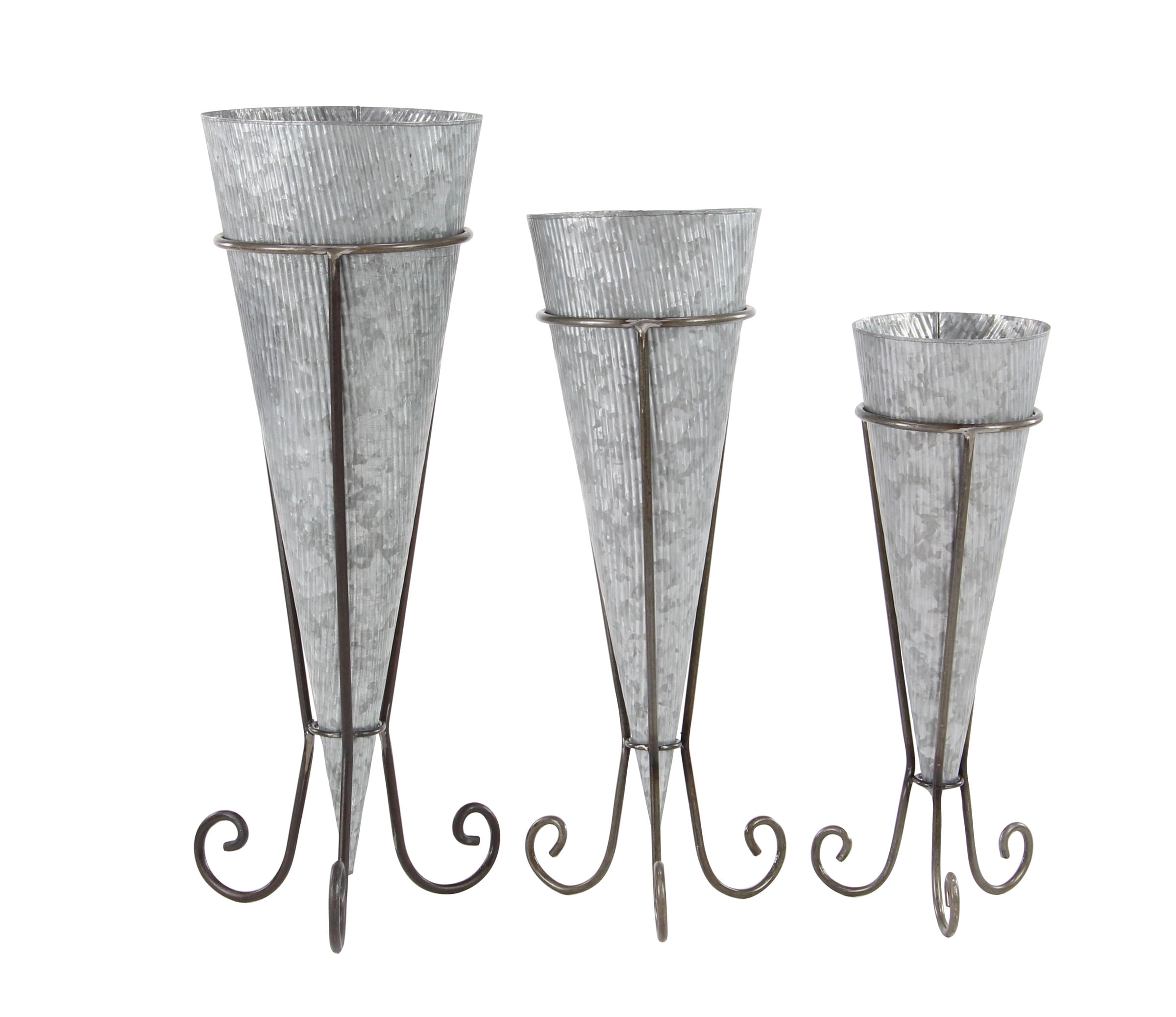 Decmode Farmhouse 22, 26, and 29 Inch ConeShaped Metal Planters with