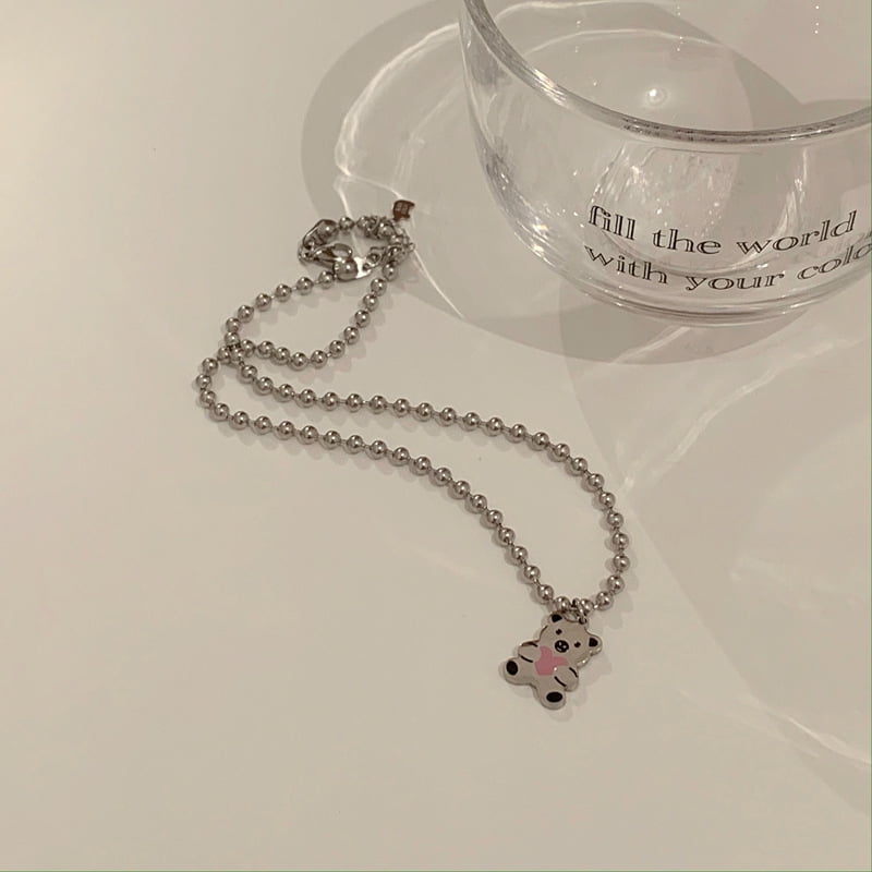 CUTE CHRISTMAS POLAR BEAR girls ladies Necklace 16 18 ins silver plated chain