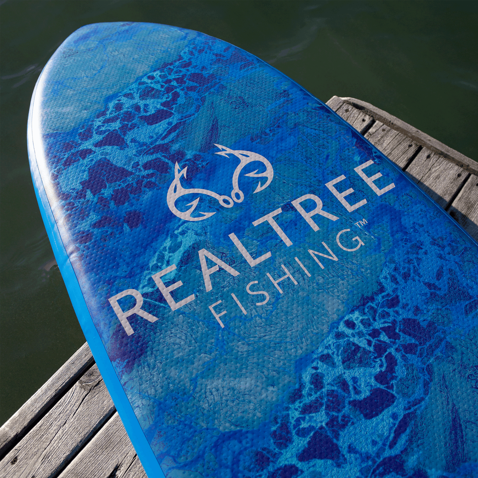 Realtree™ WAV3 Feather Light 10'8" Inflatable Paddle Board
