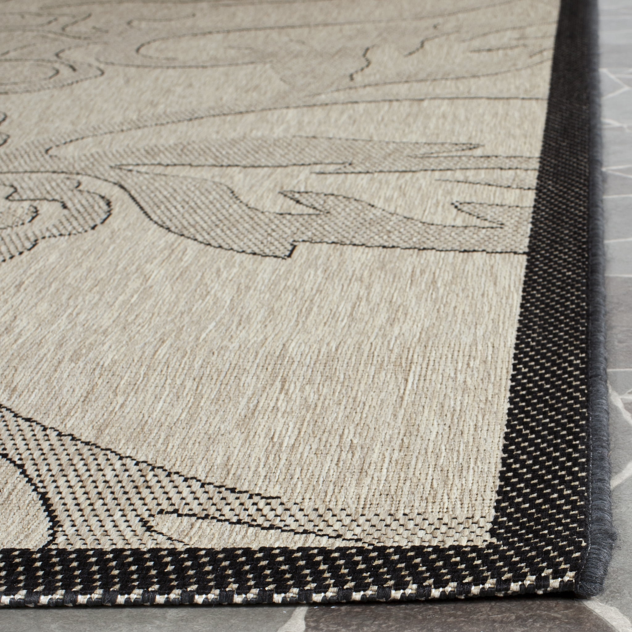 Safavieh Courtyard Helen Floral Indoor/Outdoor Area Rug, Sand/Black, 7'10" x 7'10" Square