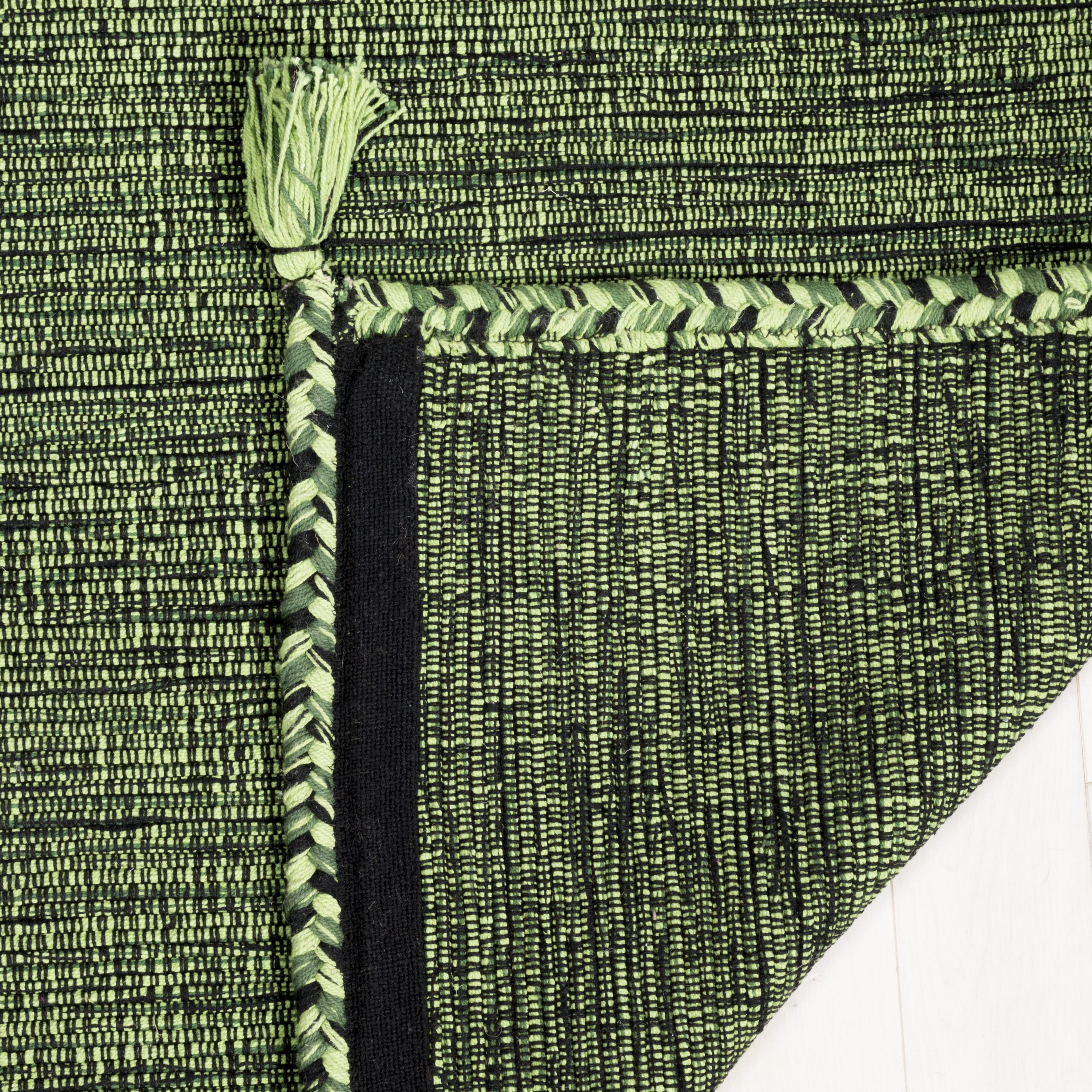 SAFAVIEH Montauk Bijar Solid Cotton Runner Rug, Green/Black, 2'3" x 6'