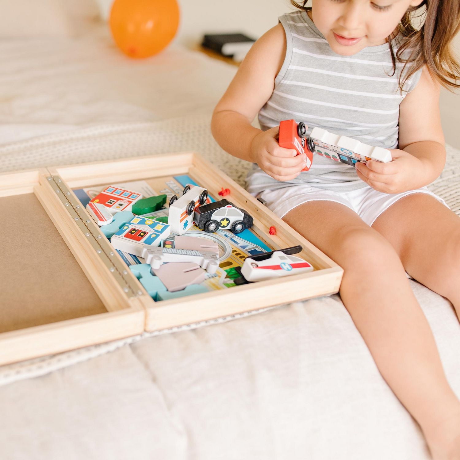 Melissa & Doug 18-Piece Wooden Take-Along Tabletop Town, 4 Rescue Vehicles, Play Pieces, Bridge