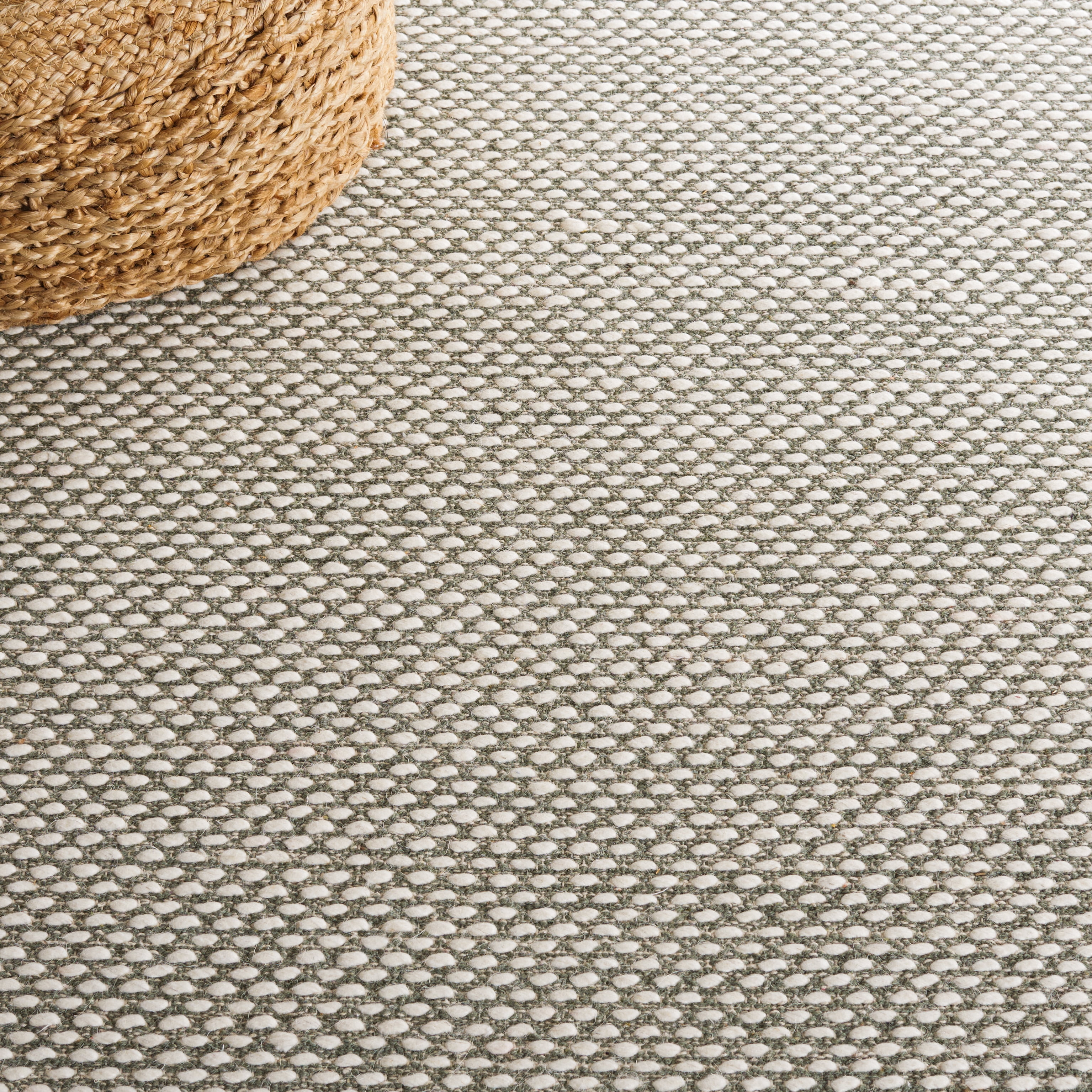 SAFAVIEH Vermont York Solid Area Rug, Green, 4' x 6'
