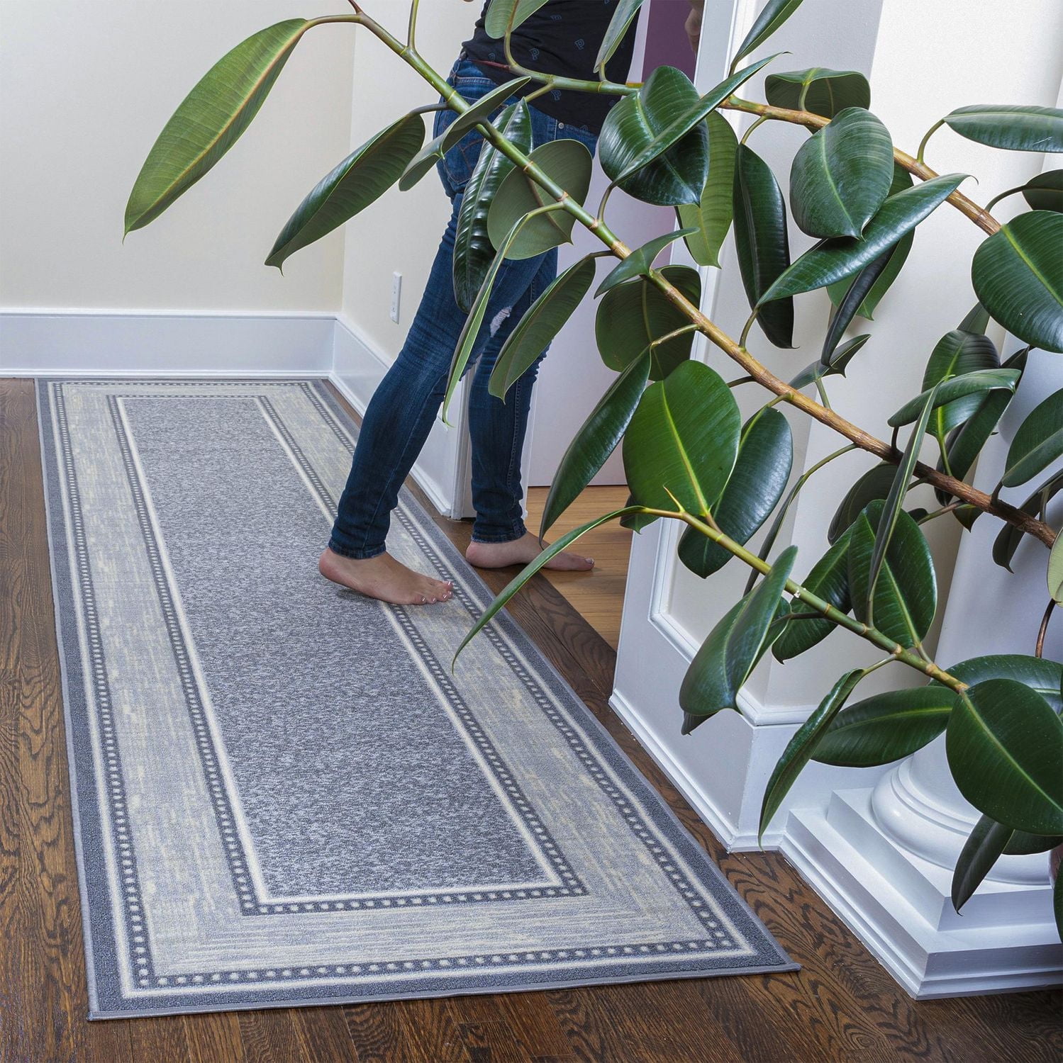 Ottomanson Ottohome Collection Non-Slip Rubberback Bordered Design Indoor Area Runner Rug/Entryway Mat