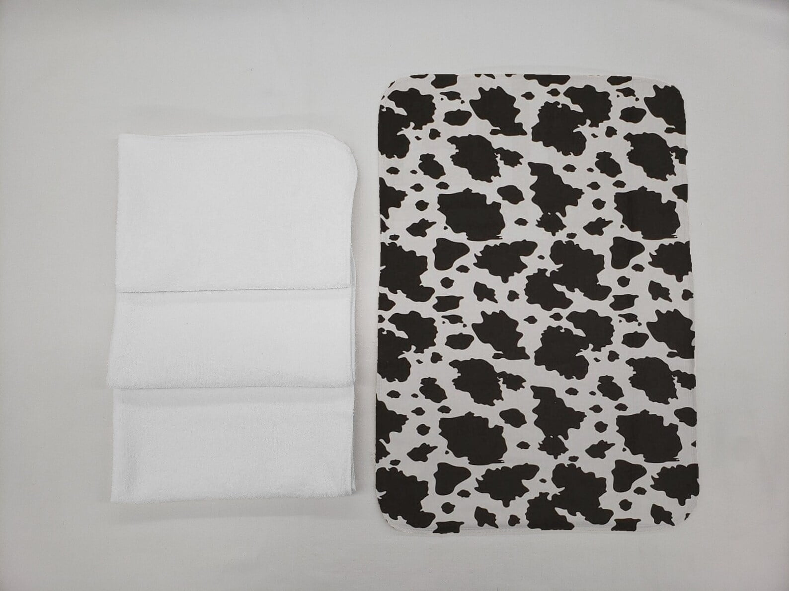 Black & White Cow Spots Hand Towels (Set of 4) (Towel Color: White)
