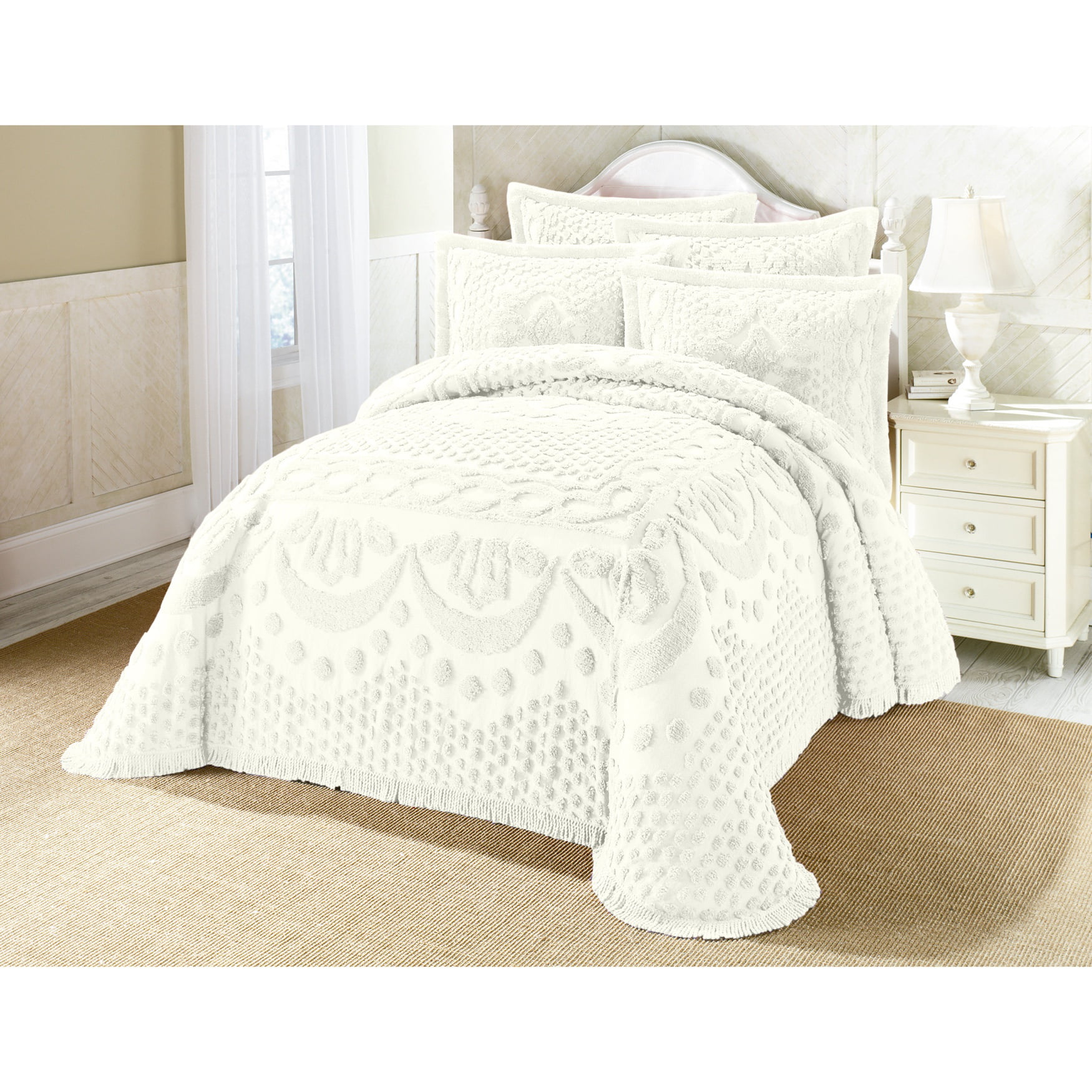 BrylaneHome Chenille Bedspread UltraSoft 100 Cotton with Medallion Pattern QUEEN