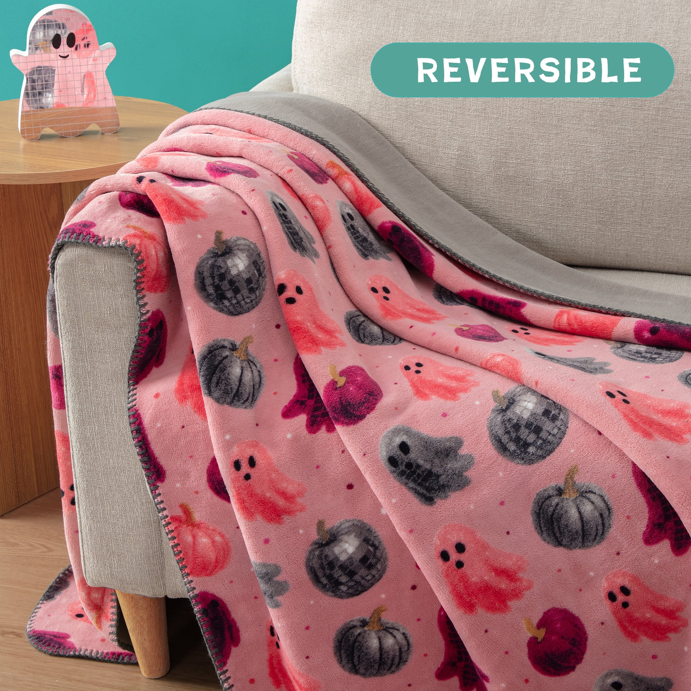 Boo-tique Halloween Throw Blanket, Reversible Soft Blanket,Ghost Party, Pink, 50" x 72"