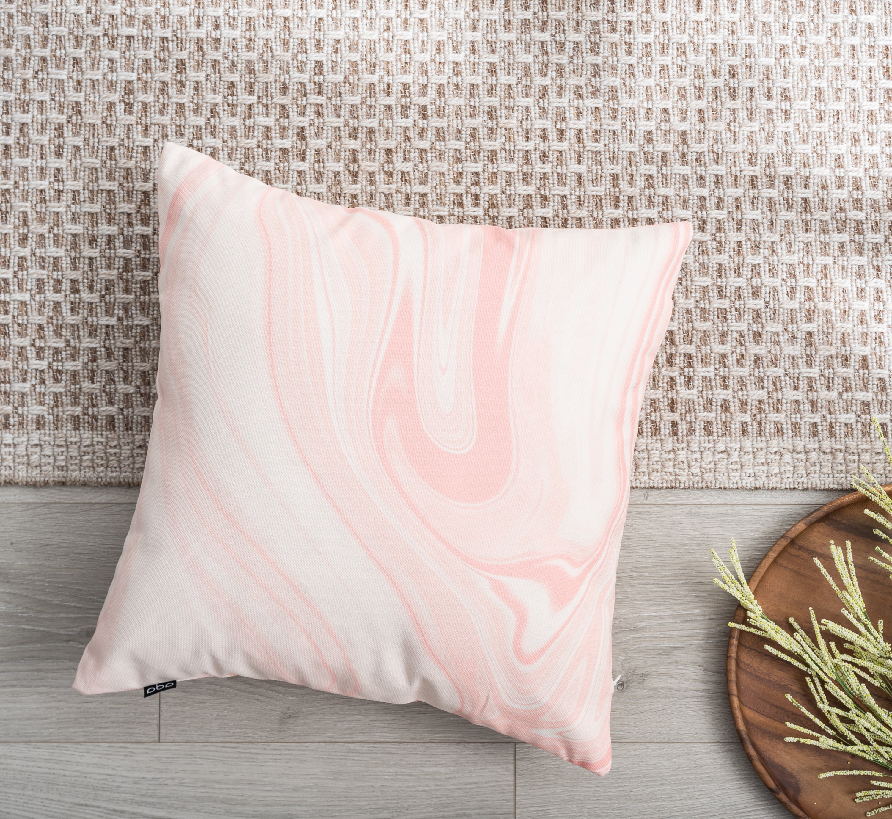 Ada Home Decor Decorative Square Throw Pillow, 18" x 18", Liquid Marble Contemporary