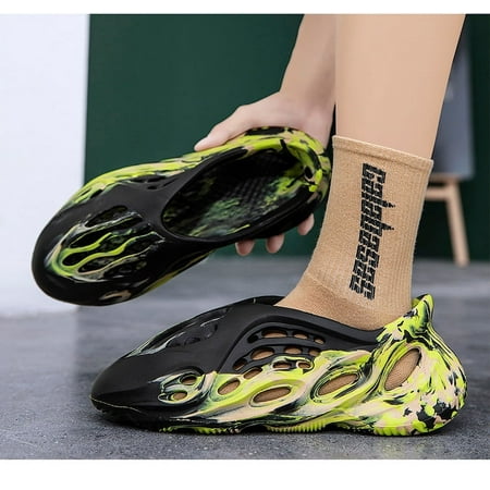 

Men s and Women s Unisex Classic Clog Slippers Ladies Wear Thick-Soled Hole Shoes Work Clog Perforated Breathable Walking Shoes