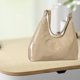 thumbnail image 1 of Bolso de hombro para mujer perfecl Hobo Caqui 26 cm x 21 cm x 8 cm, 1 of 8