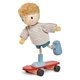 thumbnail image 1 of Tender Leaf Toys - The Goodwood Family - Muñeca flexible en miniatura de madera, figura de acción multicultural para casa de muñecas - Fomenta el juego divertido creativo e imaginativo para niños - Ed, 1 of 5