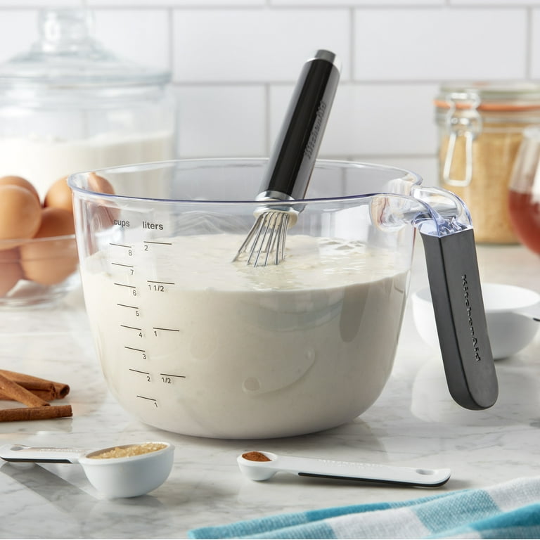 Baking Supplies from KitchenAid, Pyrex, and More Are on Sale