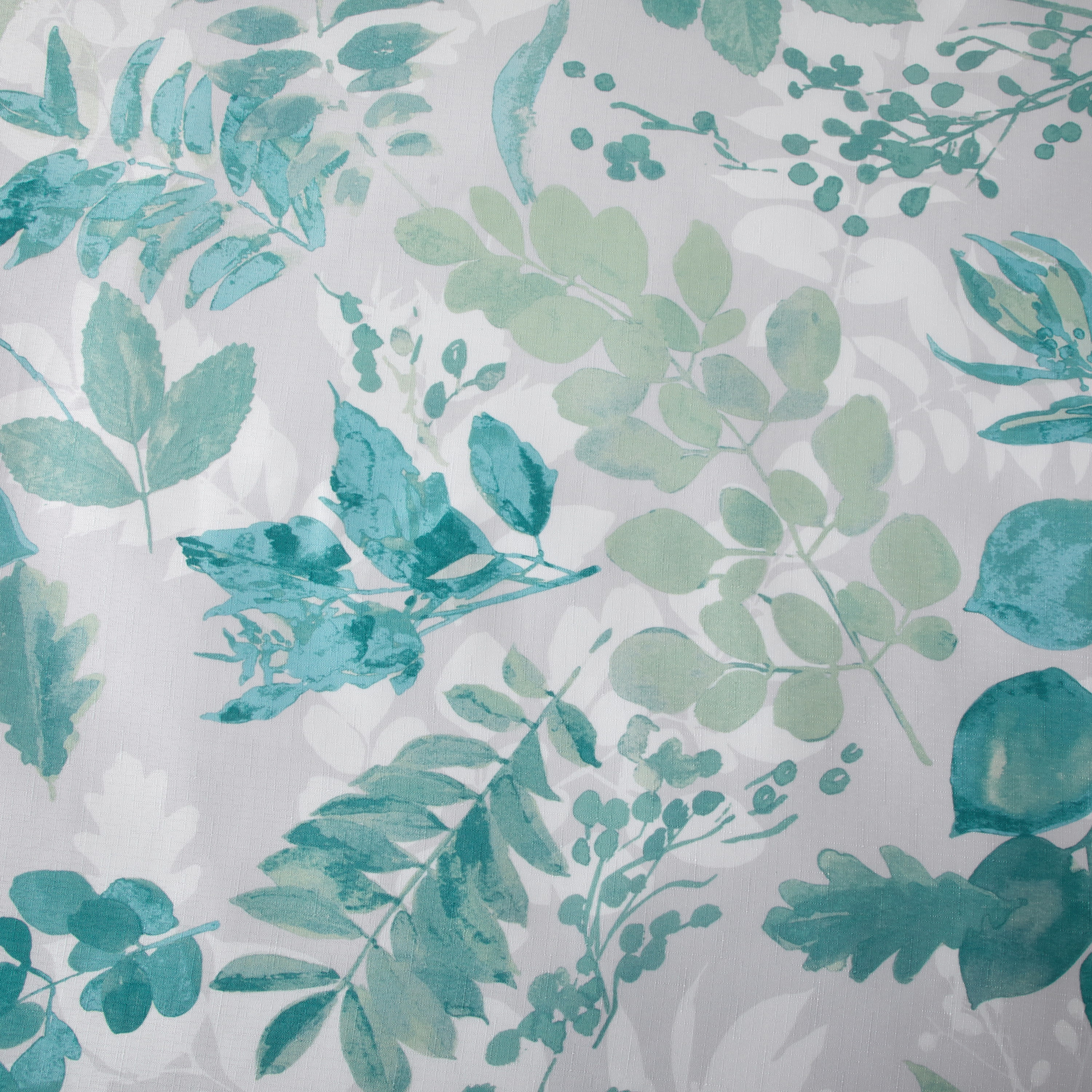 Mainstays 14-Piece Green Floral Shower Curtain Set with Hooks & Liner – 72x72