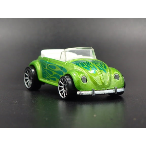 Open Box 1949 VW VOLKSWAGEN BEETLE BUG CONVERTIBLE 1:64 SCALE DIORAMA DIECAST MODEL CAR