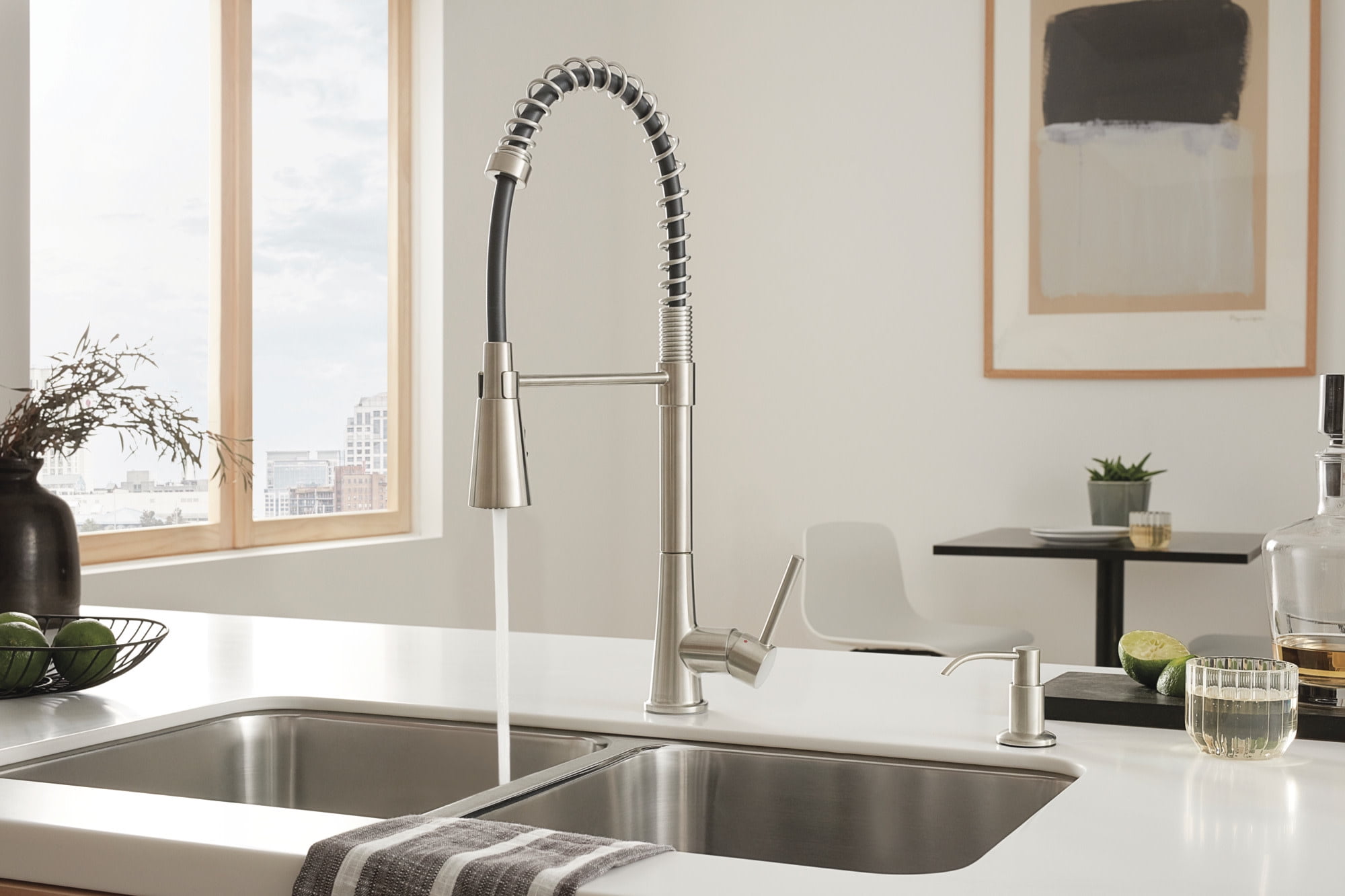 Single-Handle Commerical Kitchen Faucet
