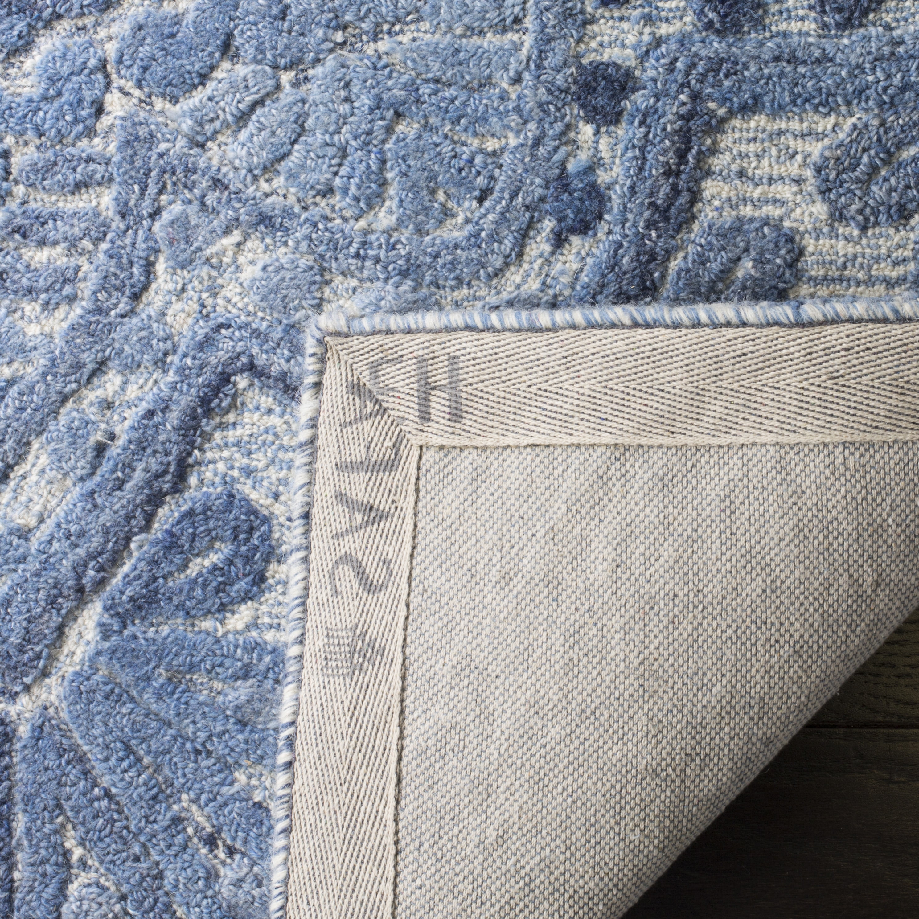 SAFAVIEH Marquee Georgiana Floral Area Rug, Blue/Ivory, 10' x 14'