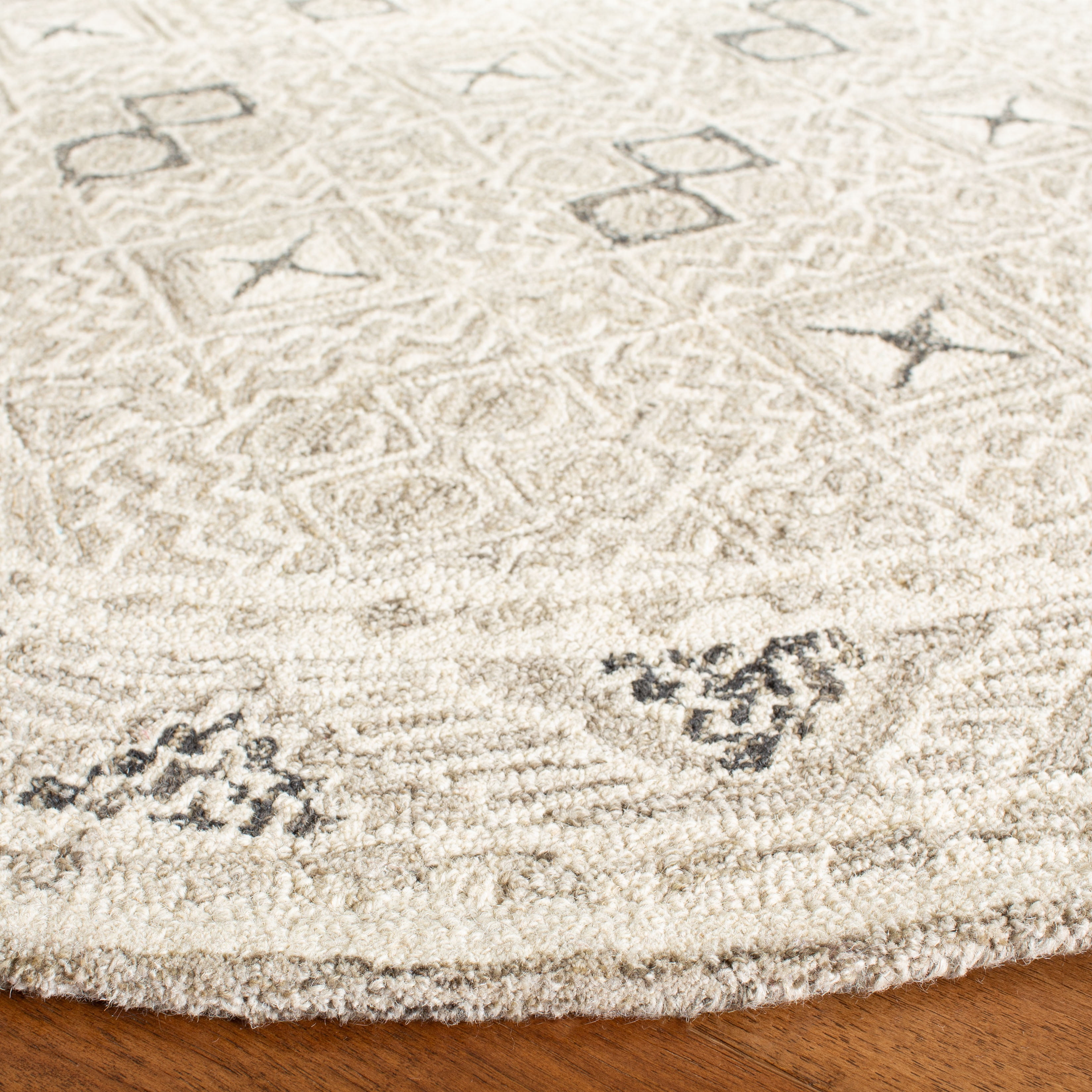 SAFAVIEH Micro-Loop Aditya Geometric Area Rug, Grey/Ivory, 7' x 7' Round