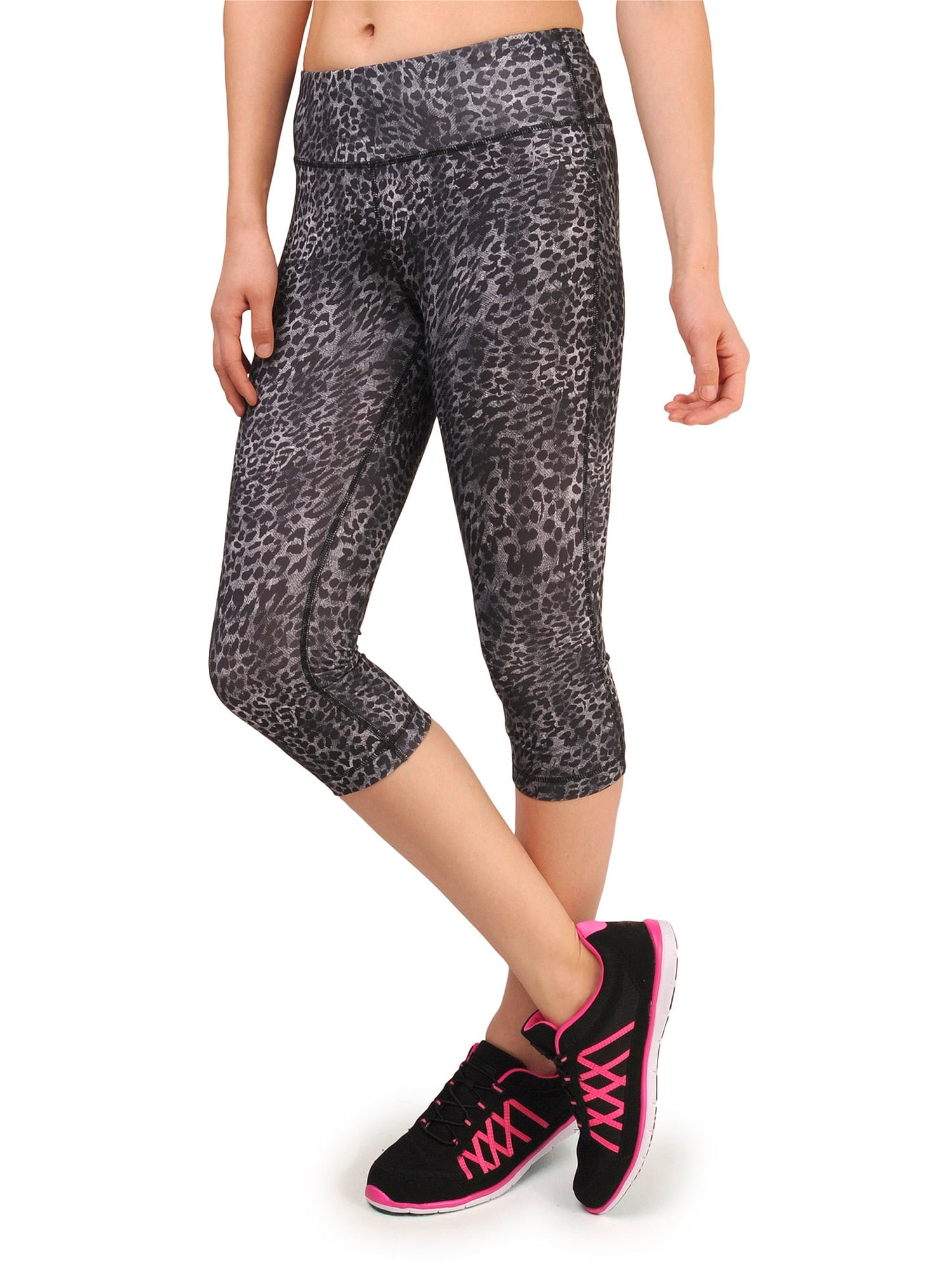 danskin fitted capri leggings
