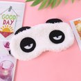 thumbnail image 2 of Máscara de ojos de peluche con diseño de oso panda, ideal para siestas y descanso profundo, bloquea completamente la luz, disponible en varios modelos, perfecta para estudiantes y uso en invierno., 2 of 2
