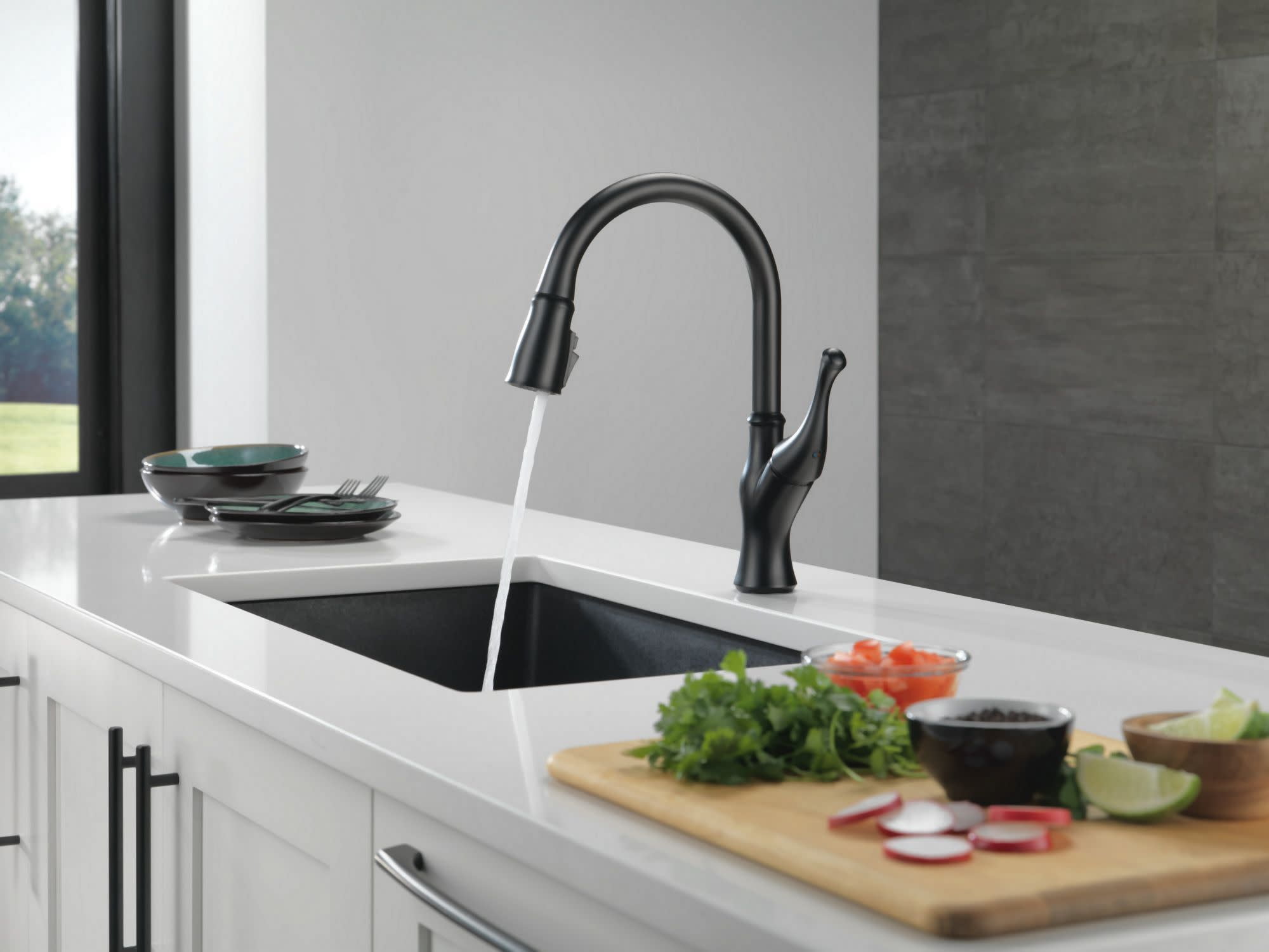 Delta 19888Z-Dst Ophelia 1.8 GPM Single Hole Pull Down Kitchen Faucet - Chrome