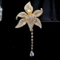 thumbnail image 3 of Broche elegante para mujer con circonitas, perlas y conchas naturales, delicadas flores y forma de pluma, 3 of 3