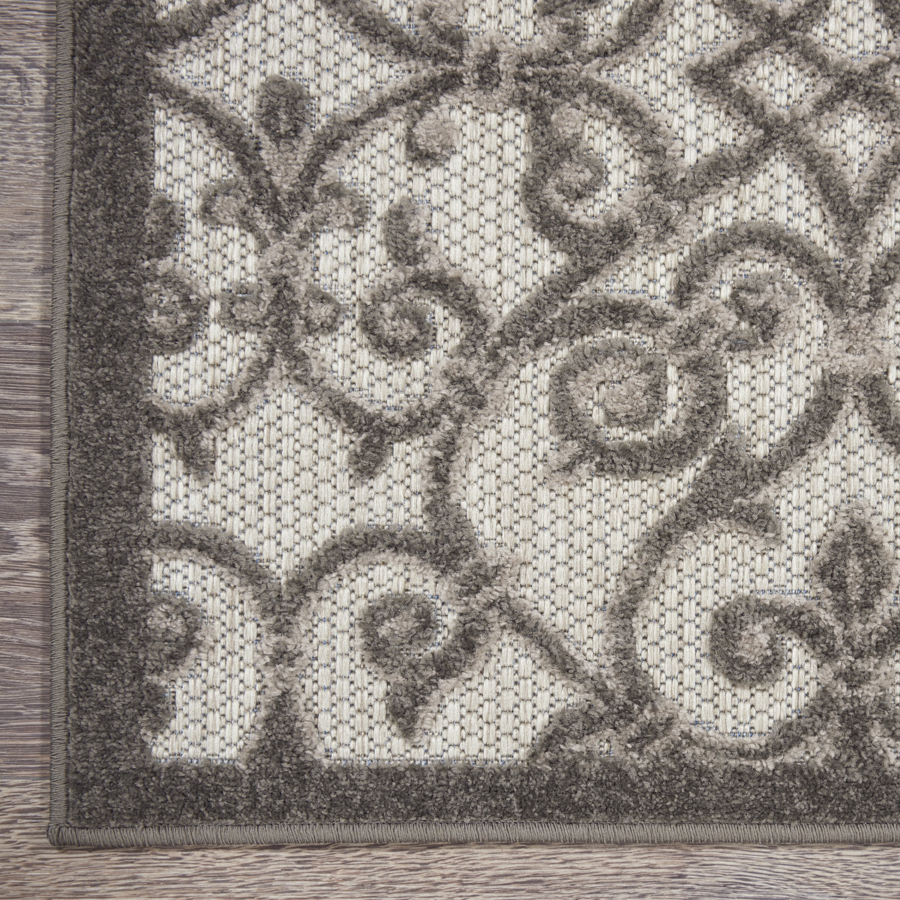 Nourison Aloha Indoor/Outdoor Grey/Charcoal 3'6" x 5'6" Area Rug, (4x6)