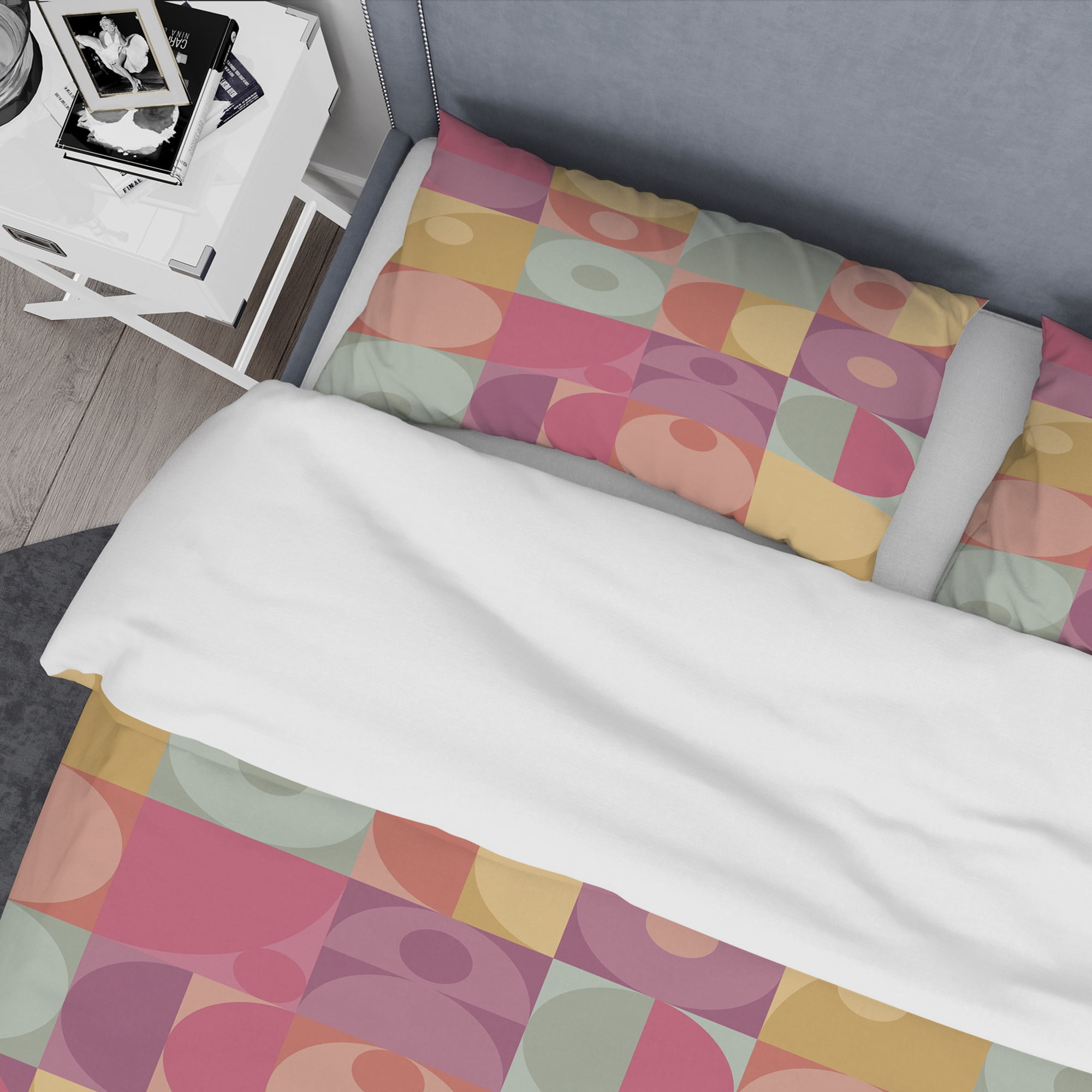 Designart 'Geometric Retro Minimal I' Mid-Century Modern Duvet Cover Set