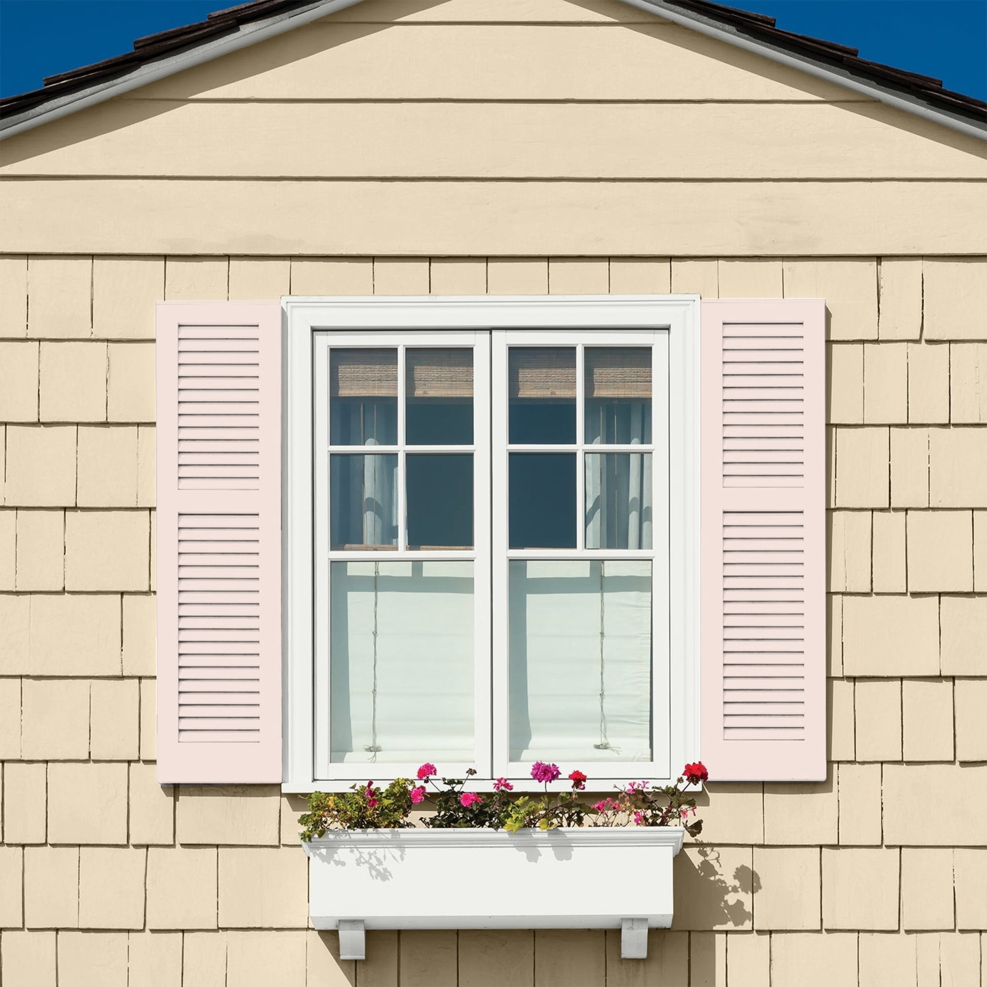 Glidden HEP Brandy Alexander / Red Satin Exterior Paint with Primer, 1 Gallon