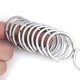 thumbnail image 3 of Paquete de 20 anillos de llavero para manualidades, clips de llavero planos de metal de acero inoxidable, anillos divididos redondos a granel para la organización de llaves del automóvil en, 3 of 5