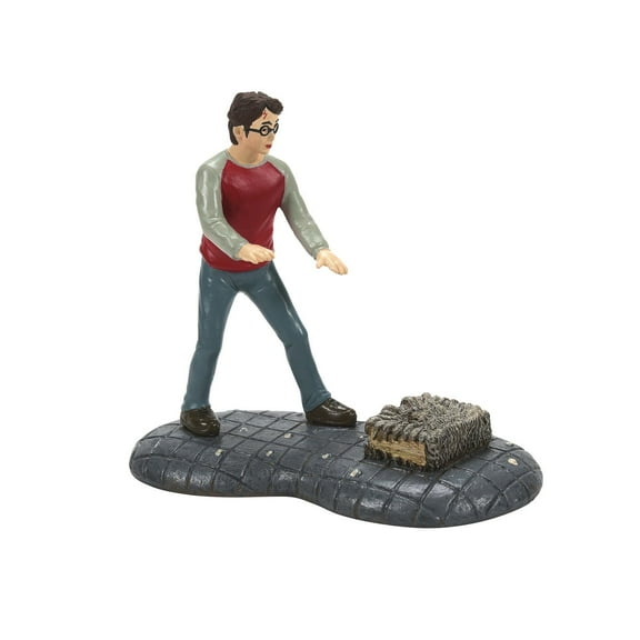 Department 56 Harry Potter Village Harry & His Monster Book Village Figurine 2.8in H