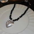 thumbnail image 4 of Fiudx Collar de Bola de Cristal, Colgante de Corazón, Elegante Cadena para Clavícula, Idea de Regalo Romántico, Accesorio Versátil, Ropa Formal Informal, Moda Femenina Única., 4 of 6