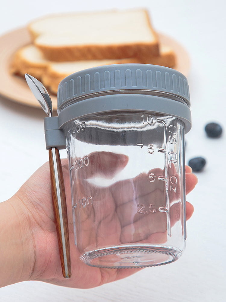 Shoppers Can't Stop Buying These Leakproof Overnight Oats Containers—and  They're on Sale