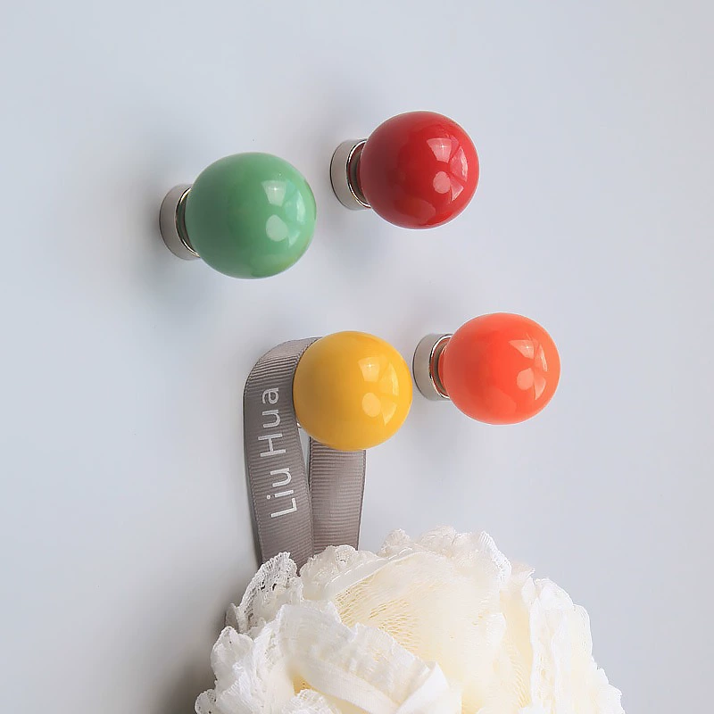 XIHAMA Set of 6 multi-colored magnetic hooks - Creative design - No drilling required - For refrigerator