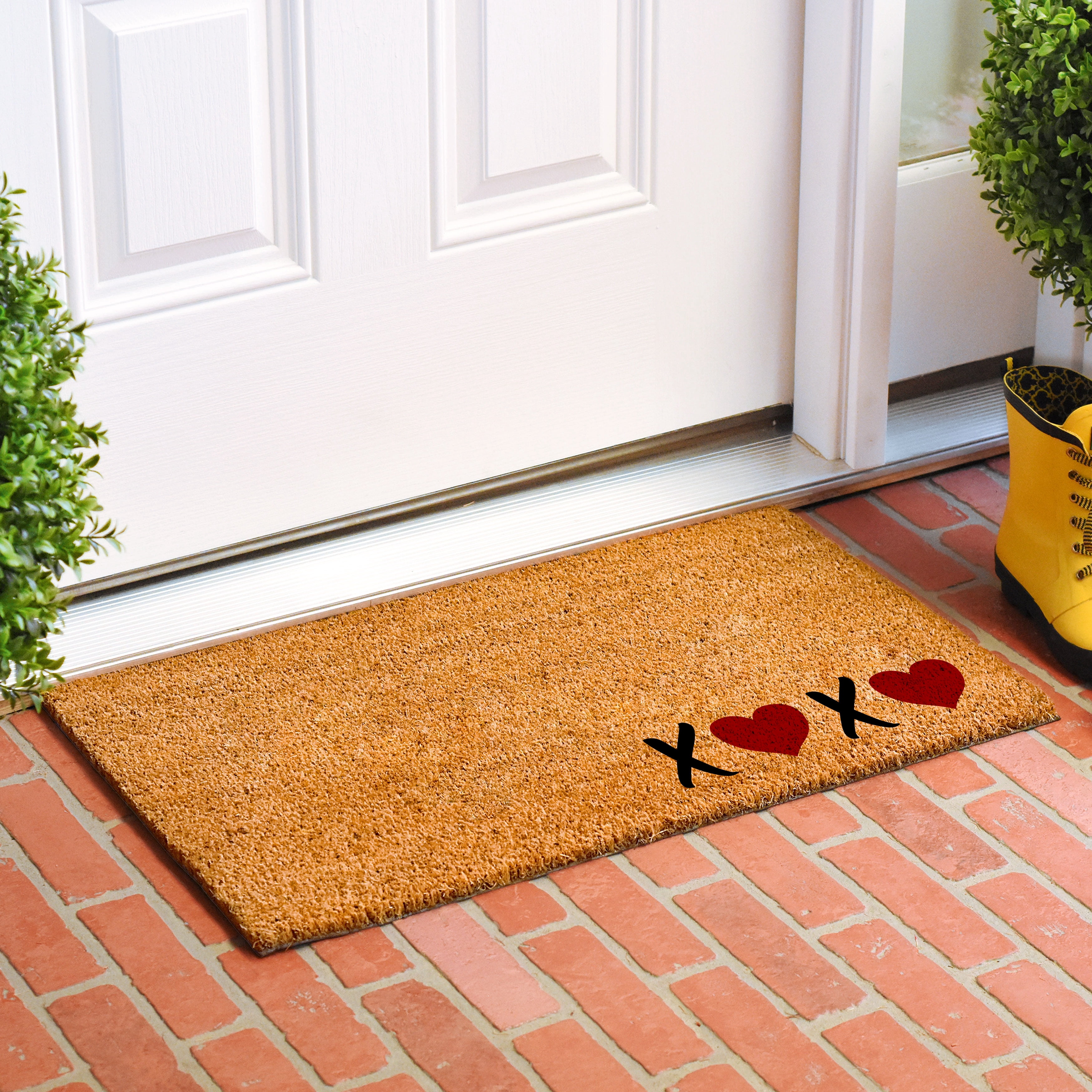 Calloway Mills XOXO Doormat, 30" x 48"