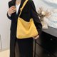 thumbnail image 4 of Bolso de hombro casual para mujer | Bolso de mano versátil Messenger Tote | Cuero PU | Correa ajustable | Bolso multiusos para trabajo, viajes, compras | 14,96 x 11,02 x 3,34 pulgadas | 1 pieza, 4 of 6