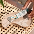 thumbnail image 2 of Crema de manos The Body Shop Almond Milk 30 ml que hidrata la piel, 2 of 5