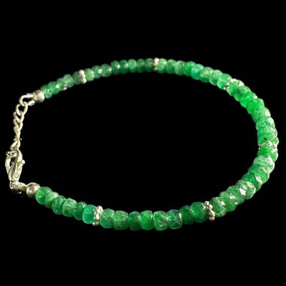Handmade Natural Emerald Beaded Bracelet: Gold & Silver Finish