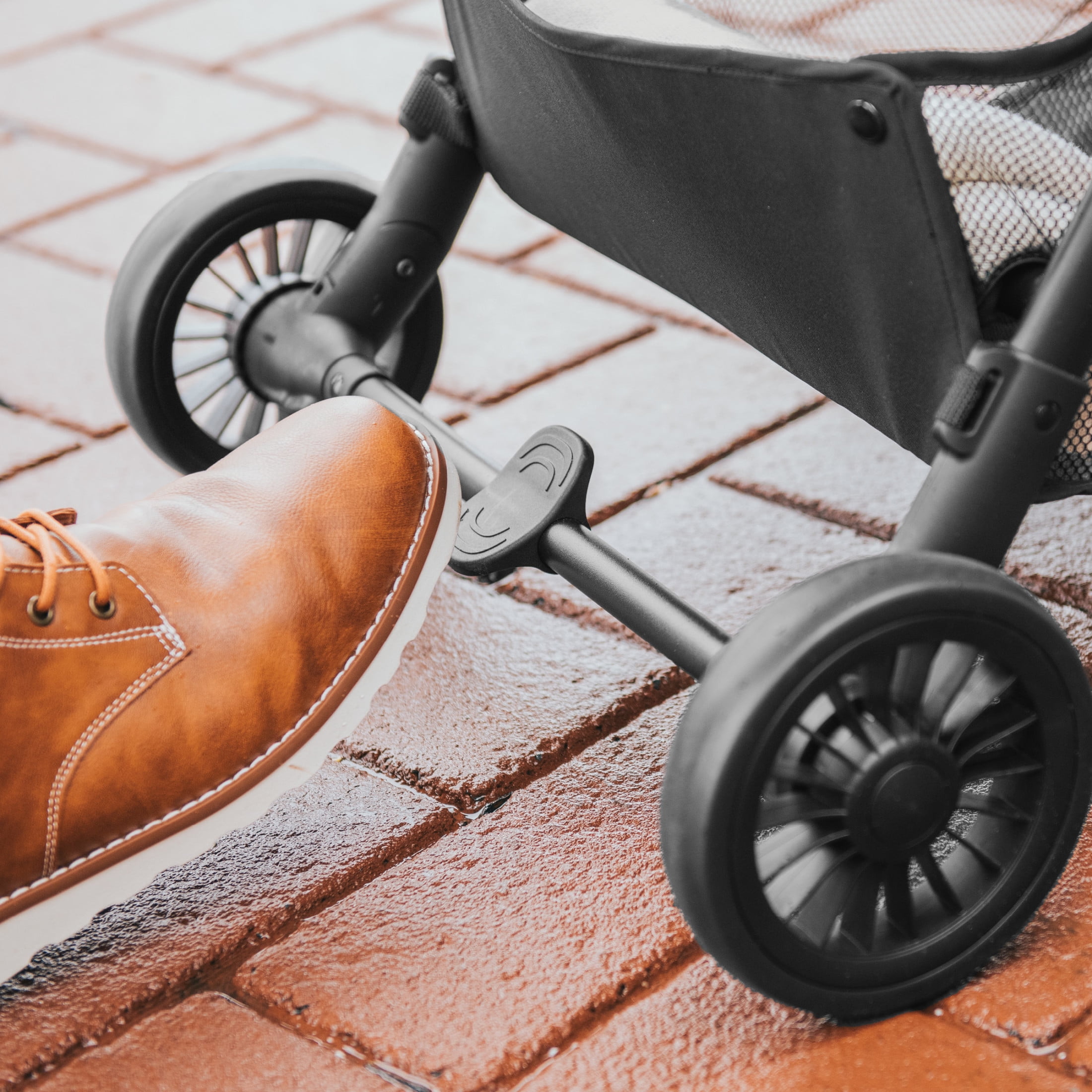 Chicco Presto Compact Stroller - Graphite (Grey), New