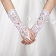 thumbnail image 4 of Gants Sans Doigts en Dentelle Blanche Ivoire pour Mariée, Accessoire de Mariage, 4 of 4