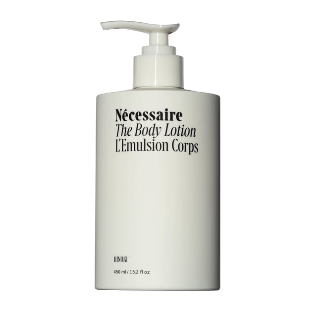 N?cessaire La Loción Corporal con Bomba. Hinoki. Loción reafirmante multipéptido para hidratar y fortalecer la empresa. 2,5% Niacinamida Vitamina C/E + Omega 6/9. 450ml / 15,2 onzas líquidas