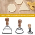 thumbnail image 3 of Coupe-tampon Ravioli avec Roue à Rouleau, Moule avec Poignée en Bois pour Bord Cannelé, Presse à Pâtes Accessoire de Cuisine, 3 of 9