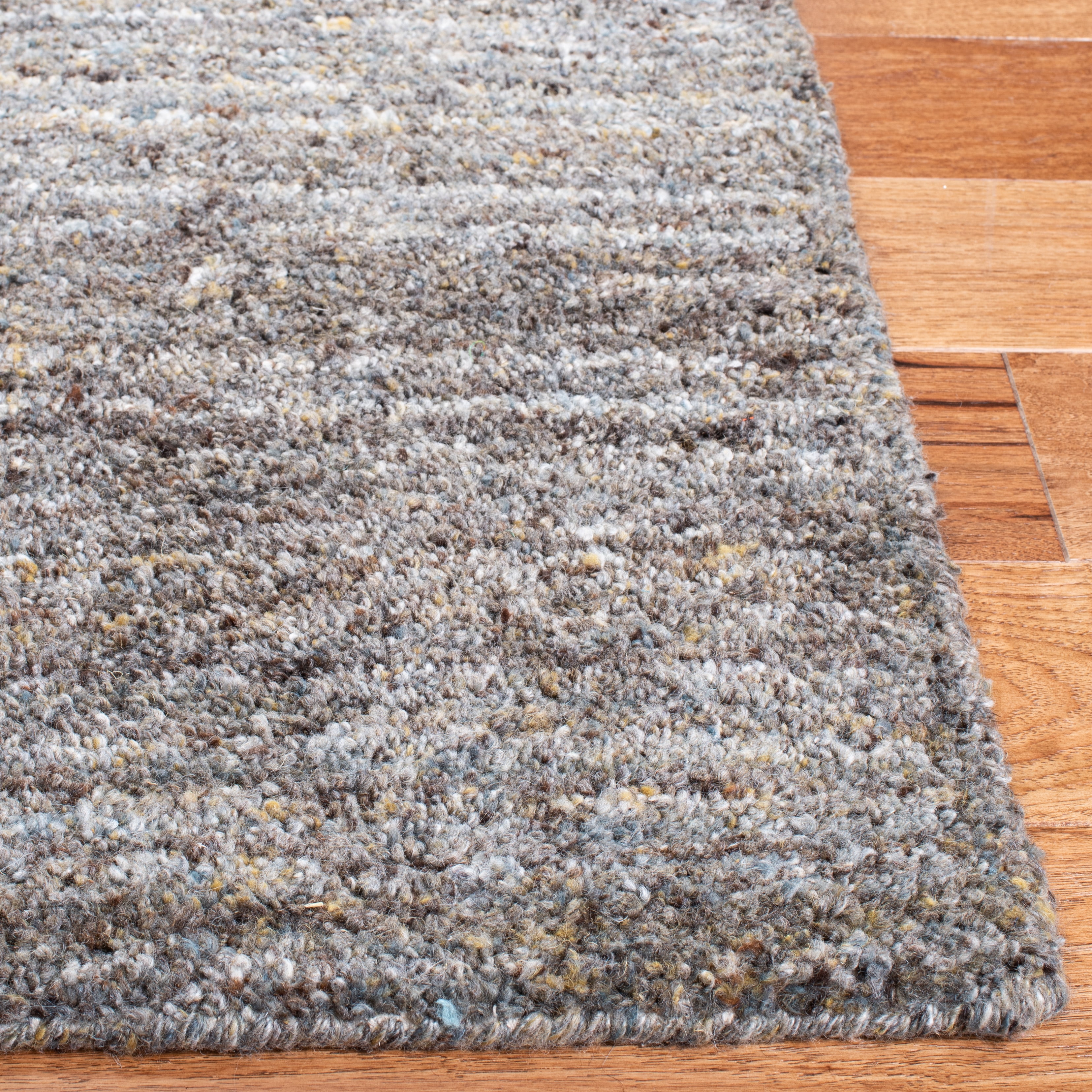 Safavieh Himalaya Flanagan Solid Area Rug, Gray/Olive, 8' x 10'
