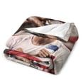 thumbnail image 3 of Christian Pulisic Manta de franela anti-pilling, suave, ligera, esponjosa y acogedora de lujo para hogar y cocina – Perfecta para niños y adultos, 101.6 cm × 127 cm, 3 of 6