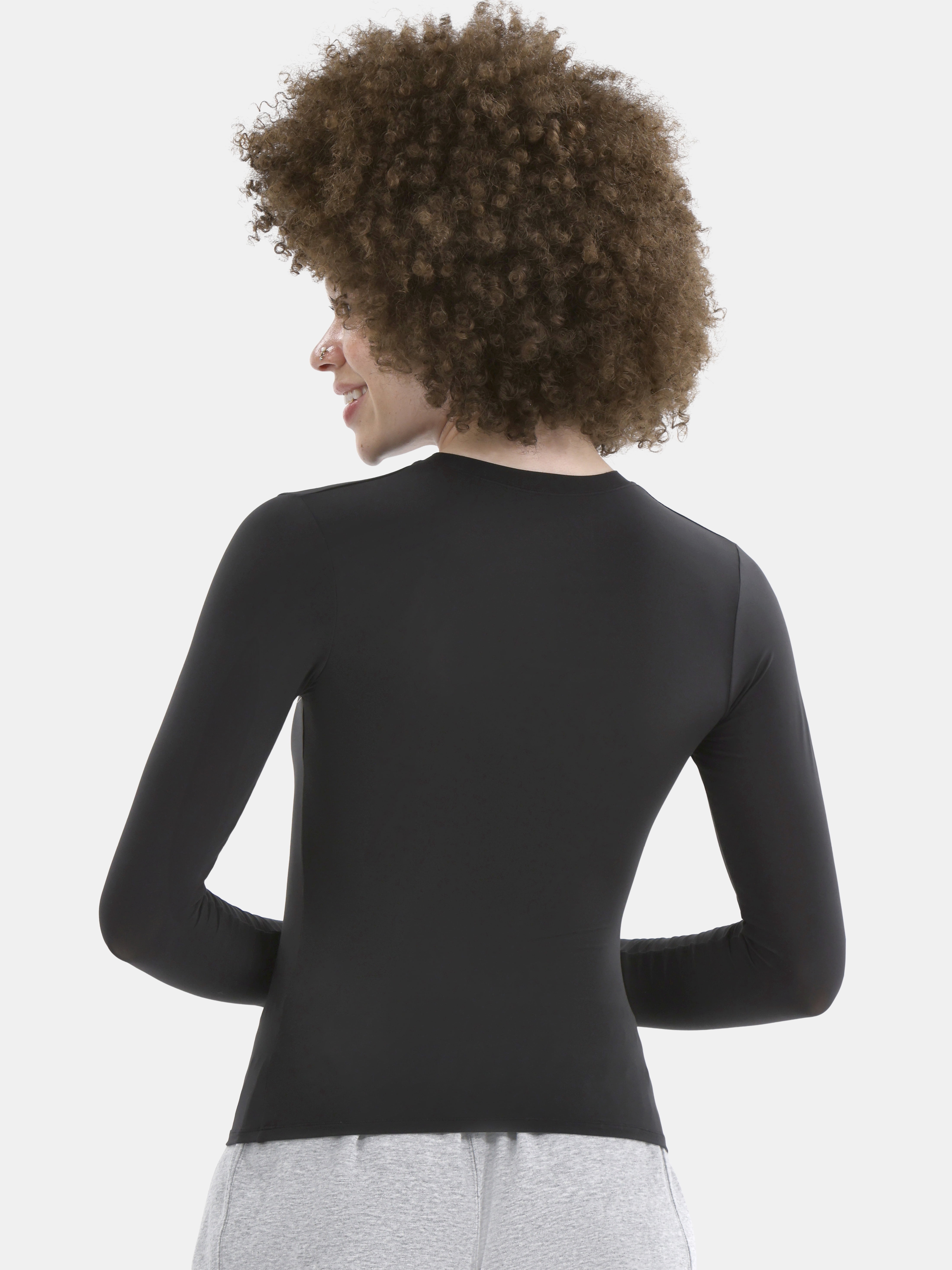 No Boundaries Women’s Fit Stretch Long Sleeve T-Shirt, Sizes XS–3XL