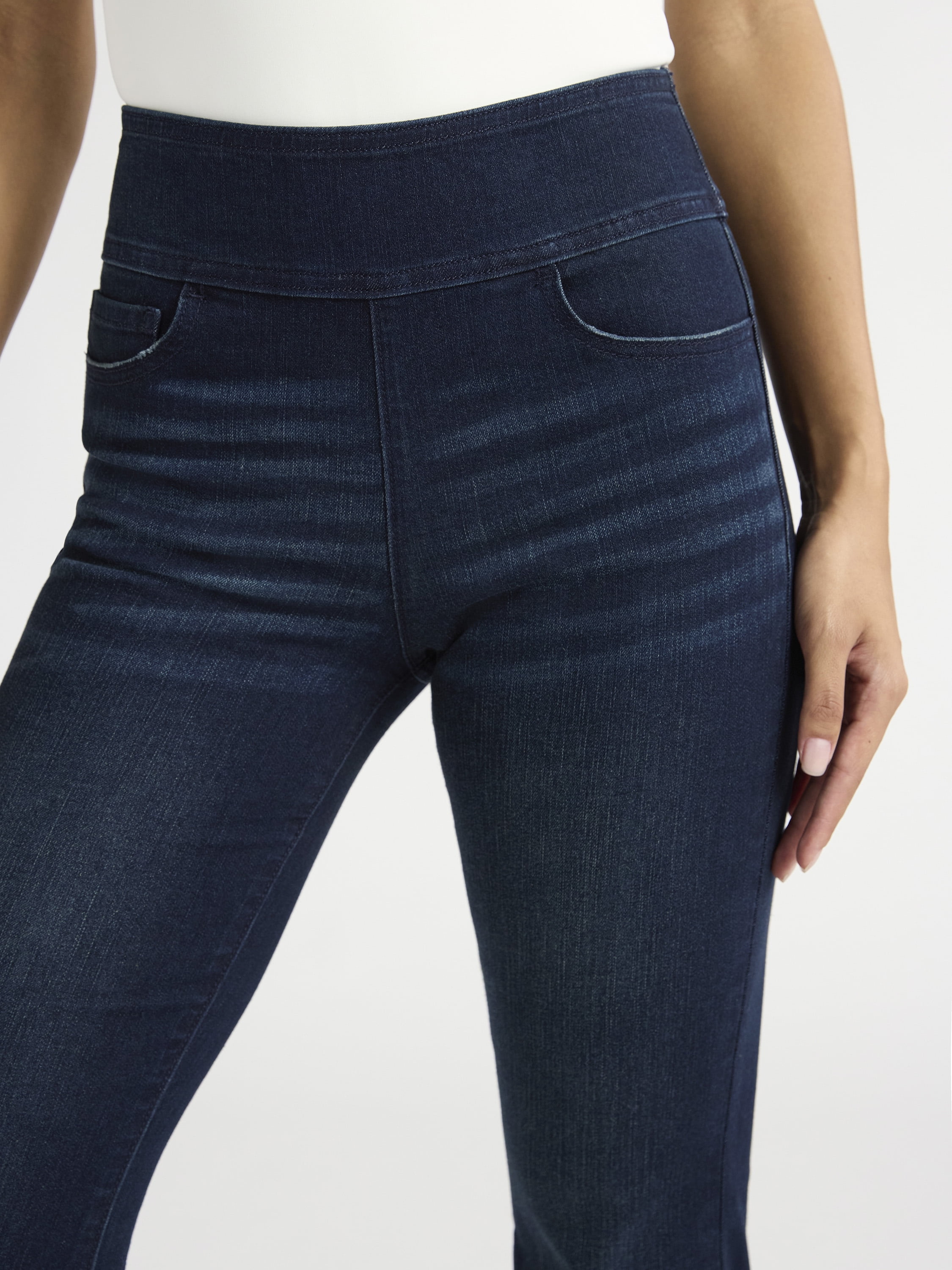 Sofia by Sofia Vergara Women's and Women's Plus Melisa Flare High Rise Pull On Jeans, 30.5", 32.5" and 34.5" Inseams, Sizes 0-28 - image 3