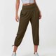 thumbnail image 3 of Pantalones cortos holgados de yoga con bolsillos para mujer - Cómodos pantalones capri para correr, 3 of 6