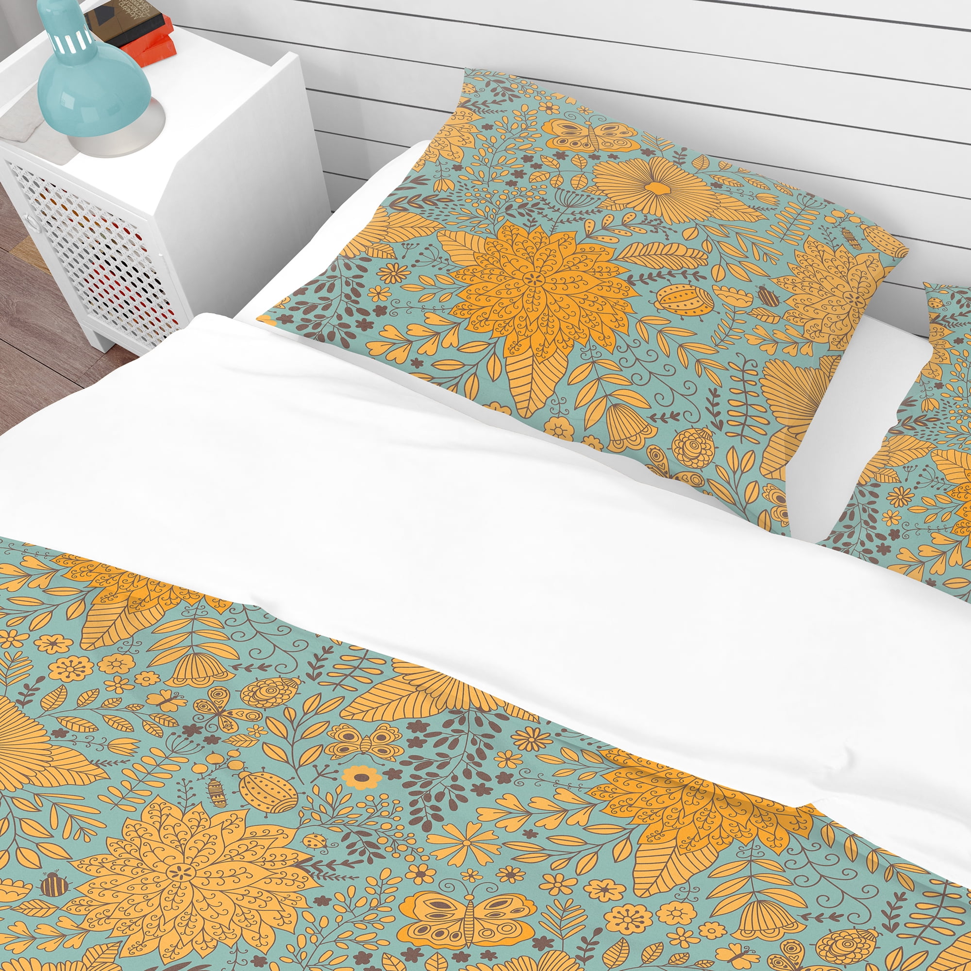 Designart 'Flower Pattern Botanic Texture' Bohemian & Eclectic Duvet Cover Set