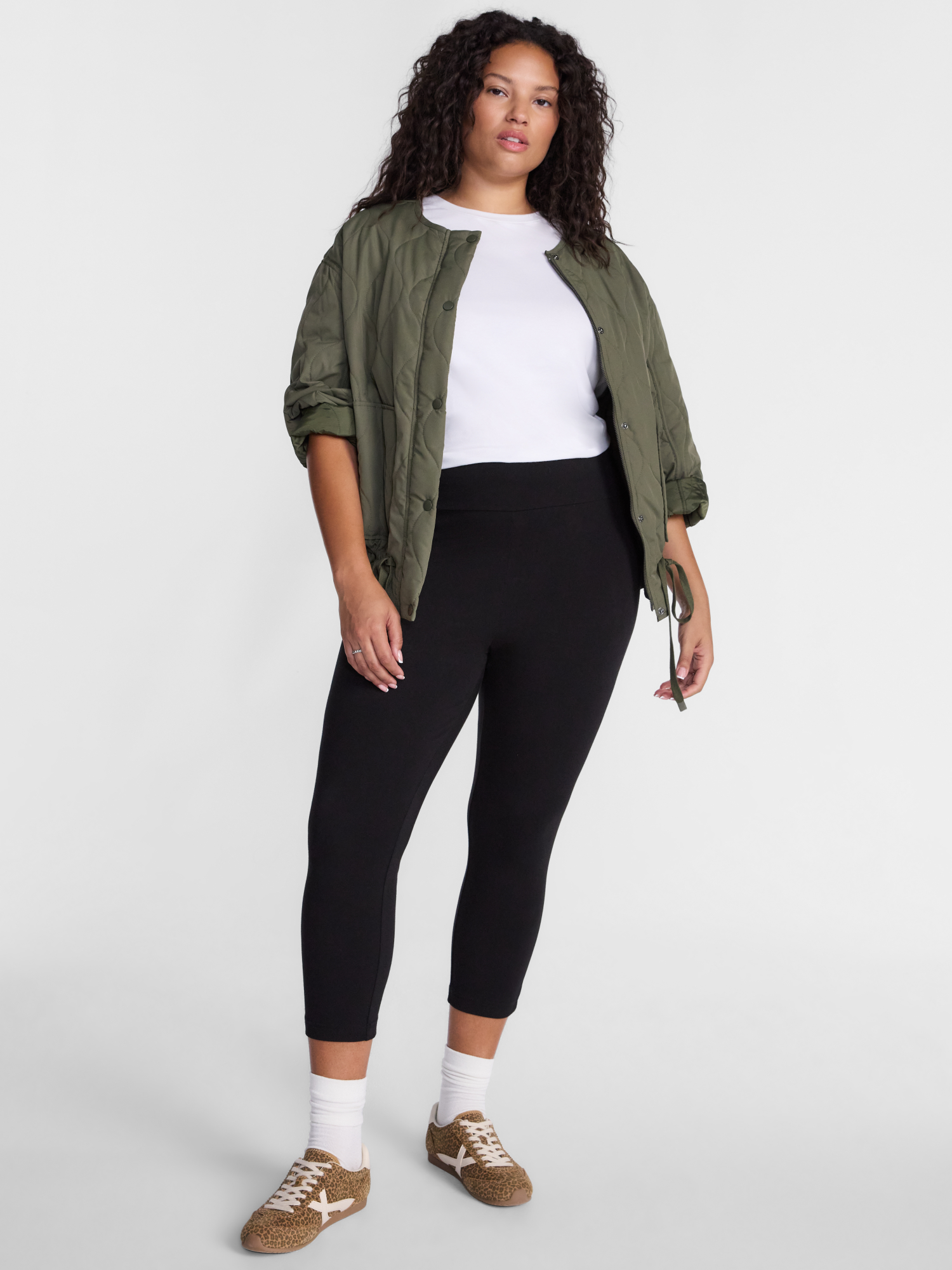Terra & Sky Women's Plus Capri Legging photo 2