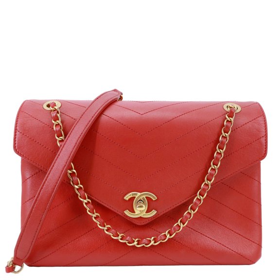 Pre-Owned Chanel Envelope Flap Lambskin Chevron Stitched Leather Crossbody Bag Red
