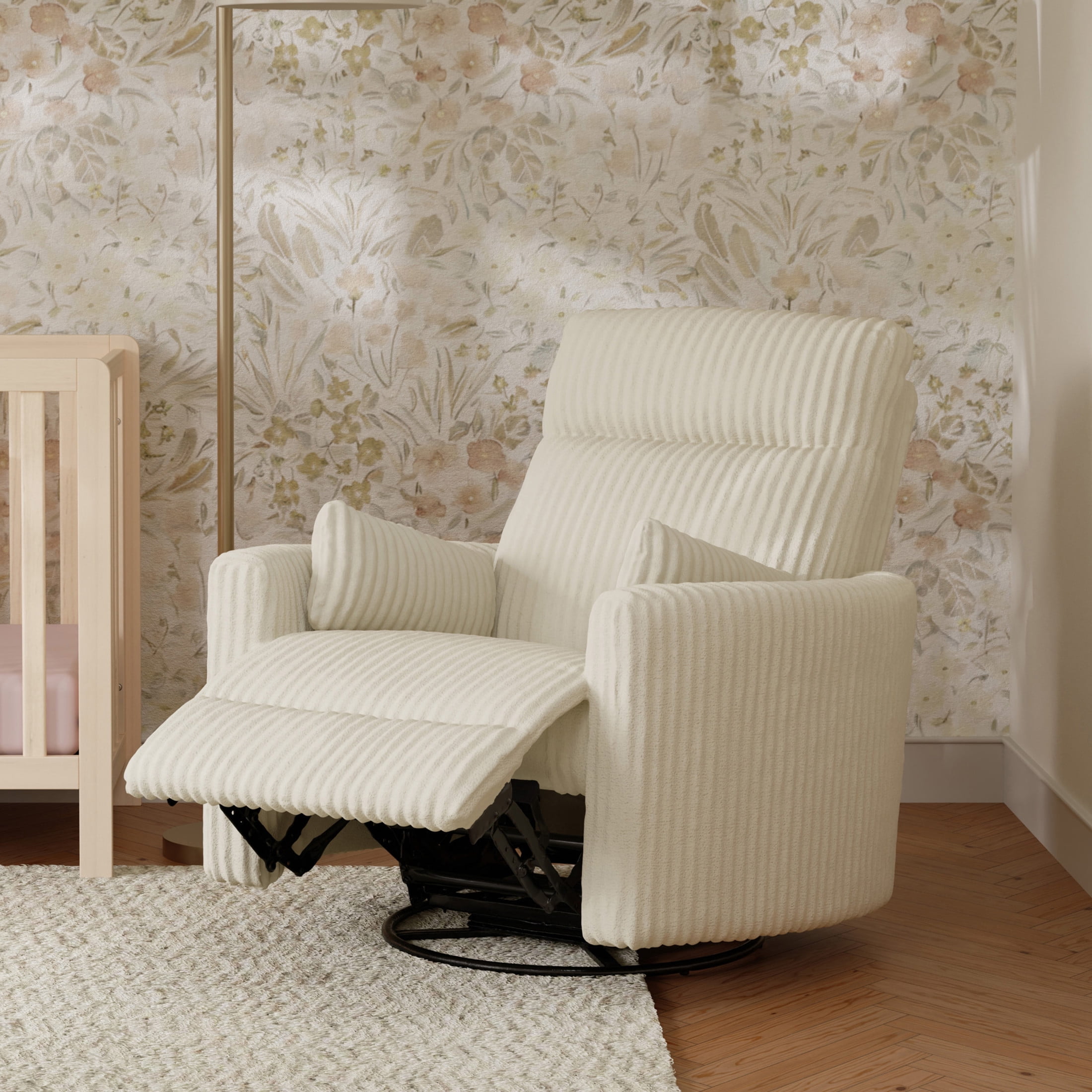 DaVinci Atlas Swivel Recliner